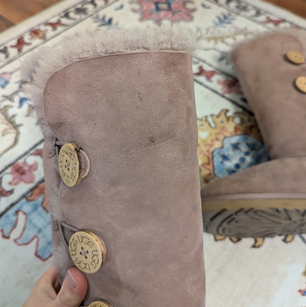 UGG Baily Button Triplet Boots Genuine Leather and Sheepskin Mauve Purple - Picture 14 of 15